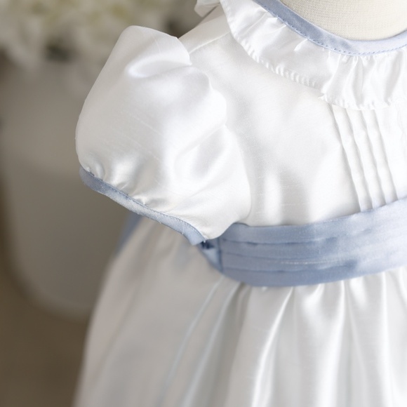 White Flower Girl Dress with Blue Sash and Bloomer Size 12 Month New Wit… - Picture 6 of 7